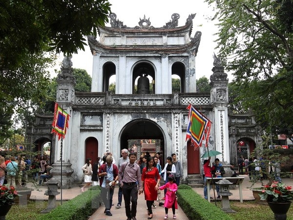 Nhiều điểm du lịch Hà Nội tạm dừng đón khách 
